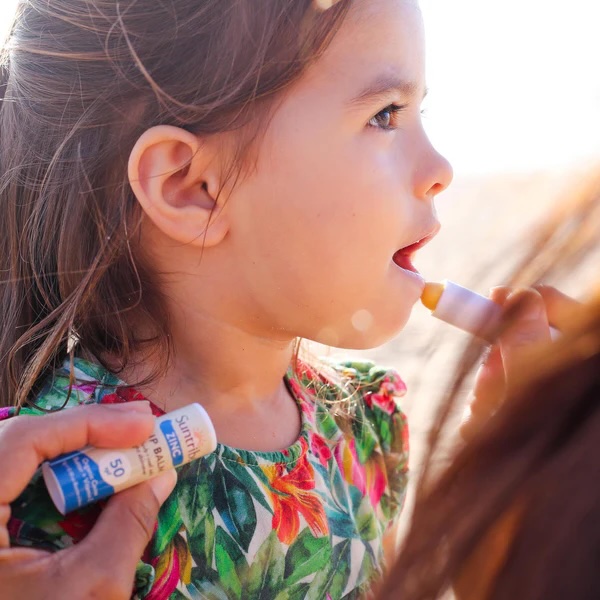 BÁLSAMO LABIAL MINERAL ORGÁNICO SPF 50